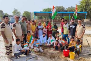 गाँव वरियाम खेड़ा में डेरा श्रद्धालुओं ने 350 पौधे लगाकर दी धरती को सौगात
