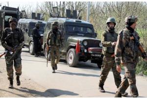 कुलगाम में मुठभेड़, सेना के तीन जवान शहीद