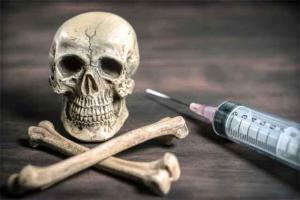 Intoxication: नशों का बढ़ता कहर