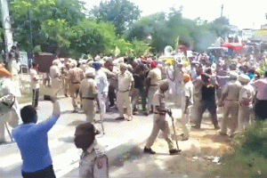 Farmer killed in clash: किसानों और सरकार में टकराव कोई समाधान नहीं