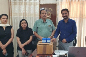 गुर मेहर अस्पताल ने सेहत विभाग को भेंट की 2000 क्लोरिन गोलियां