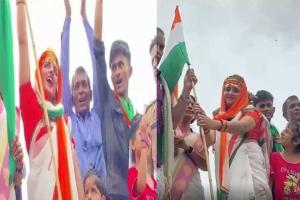 Seema Haider: सीमा हैदर ने फहराया तिरंगा, बोली-हिन्दुस्तान जिंदाबाद, उधर अंजू ने मनाया यौम-ए-आजादी