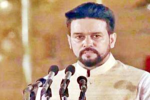 भारतीय खिलाड़ियों से भेदभाव के कारण खेल मंत्री अनुराग ठाकुर ने चीन की यात्रा रद्द की