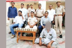 चैकिंग के दौरान छतीस लाख की राशि जब्त