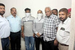 4 लाख रिश्वत लेने के आरोप में विजीलैंस ने दबोचे दो युवक