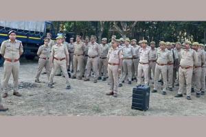 डीएसपी ने फोर्स को कराया दंगा नियंत्रण अभ्यास