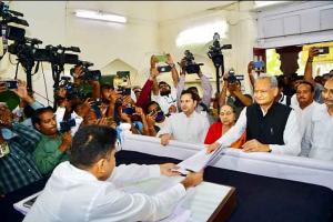 Rajasthan Election 2023: गहलोत ने सरदारपुरा से भरा अपना नामांकन