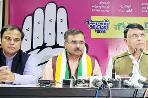 विपक्ष के पास बोलने के लिए कुछ नहीं : पवन खेड़ा