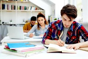 Exam Study Tips : आप भी कर रहे हैं परीक्षा की तैयारी, अपनाएं ये टिप्स