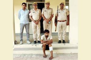 Gangster Arrested: पुलिस टीम पर फायरिंग करने वाला ताजपुरिया टिल्लू गैंग का गैंगस्टर गिरफ्तार