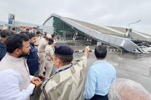 Delhi Airport Roof Collapse : दिल्ली एयरपोर्ट की छत गिरी: ये सभी उड़ानें हुई रद्द, जांच शुरू