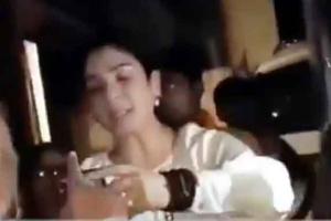 ‘Attack’ on Raveena Tandon : रवीना टंडन व उसके ड्राइवर के साथ मारपीट! टंडन का ‘मुझे मत मारो’ वीडियो वायरल!