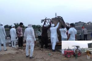 संतनगर के लोगों ने उखाड़ फैका शराब का ठेका