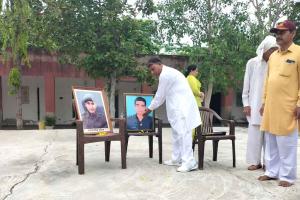 कारगिल शहीदों को श्रद्धांजलि देकर किया याद
