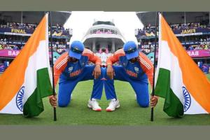 Rohit Sharma New Profile Pic : भारतीय टीम के कप्तान की नई प्रोफाइल पिक्चर से भड़के नेटिजन्स! कहा, ‘‘रोहित शर्मा को शर्म आनी चाहिए’’