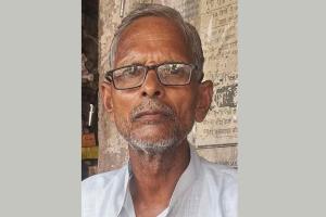 कलयुगी बेटे बहू ने विकलांग वृद्व मां बाप को मारपीट कर घर से बाहर कर बाप के घर पर जमाया कब्जा