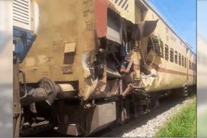 Accident: ट्रेन से टकराई ट्रॉली, एक डिब्बा हुआ क्षतिग्रस्त