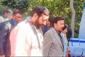 सिकंदरपुर से फूलकां को जाने वाली खस्ताहाल सड़क से गुजरा काफिला तो सीएम सैनी…!