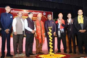 विधानसभा अध्यक्ष वासुदेव देवनानी ने जरूरतमंदों को बांटे कंबल