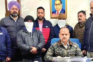 Bribe: जेई और लाइनमैन पांच हजार रु. रिश्वत लेते रंगे हाथ गिरफ्तार
