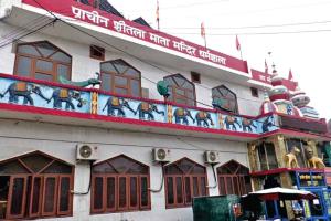 Theft in Temple: अज्ञात चोरों ने प्राचीन मंदिर को बनाया निशाना, 40 किग्रा चांदी के गहने चोरी