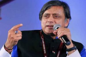रोजगार तलाशने वालों के लिए बजट में कुछ नहीं : शशि थरूर