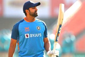 ‘Rohit Sharma Fat’: कांग्रेस नेता ने ‘रोहित शर्मा मोटे’ पोस्ट आलोचना के बाद हटाया! स्पष्टीकरण किया जारी