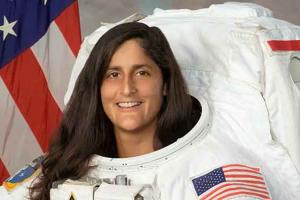 Sunita Williams: सुनीता विलियम्स का अदम्य साहस! भरी हौसलों की उड़ान, छुआ आसमान और धरती पर वापिस