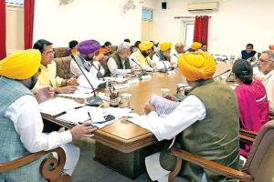 Mukhyamantri Tirth Yatra Yojana: मुख्यमंत्री तीर्थ यात्रा योजना को मंजूरी, 100 करोड़ का बजट मंजूर