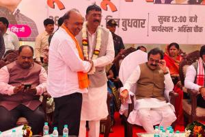BJP Foundation Day: भाजपा स्थापना दिवस पर 967 स्थानों पर होंगे कार्यक्रम, फहराया जाएगा पार्टी ध्वज