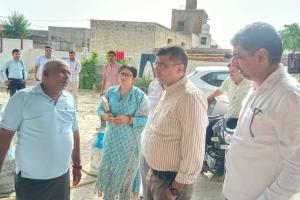 CM Flying Raid: गांव किरढ़ान की डेयरी पर सीएम फ्लाइंग का छापा