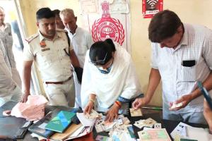 CSC Center News: सीएम फ्लाइंग ने दो सीएससी सेंटरों पर की छापेमारी