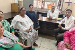 Health Department: स्वास्थ्य विभाग ने सुखदुआ (किन्नर समाज) के साथ की विशेष बैठक