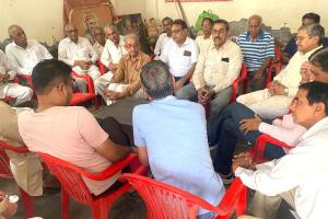 समस्याओं के समाधान के लिए वार्डवासियों ने की बैठक, जताया रोष