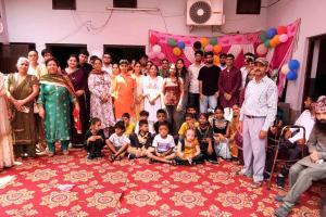 दिव्यांग बच्चो ने भी जाना तीज पर्व का महत्व