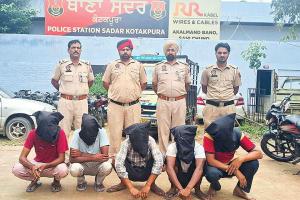 फरीदकोट पुलिस ने लूट की साजिश रच रहे गिरोह को दबोचा, हथियार बरामद