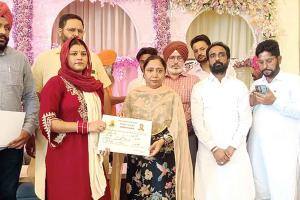 कैबिनेट मंत्री डॉ. कौर ने 500 परिवारों को सौंपे 8.72 करोड़ रूपये की कर्ज माफी के सर्टीफिकेट