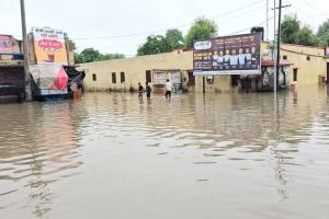 Rain News: तारानगर में मूसलाधार बारिश सड़कें बनी नहर