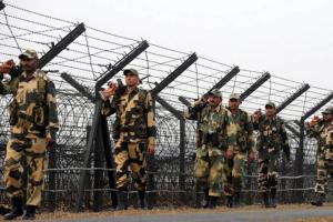 Srinagar BSF jawan missing: श्रीनगर में बटालियन मुख्यालय से बीएसएफ जवान लापता, तलाशी अभियान जारी