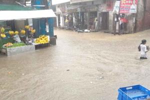 Rain: झमाझम बरसे बदरा, पानी-पानी हुआ शहर