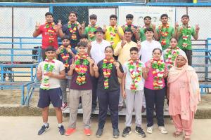 जिला वेटलिफ्टिंग चैम्पियनशिप में प्रताप स्कूल के खिलाड़ियों ने जीते 16 पदक