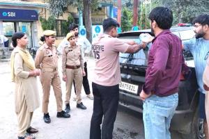 रामराज में मिशन शक्ति के तहत महिला पुलिस की ताबड़तोड़ कार्रवाई