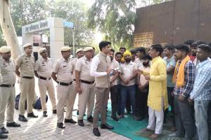 Rabies Infected: रेबीज संक्रमित पशुओं का उपचार ना होने के विरोध में भिवानी में गोरक्षक फिर बैठे धरने पर