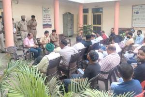 जाखल पुलिस की बैठक: पुलिस-मित्रों के साथ समन्वय और जागरूकता पर चर्चा