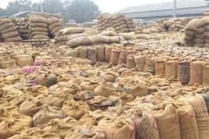 तौल में गड़बड़ी का आरोप, सात फर्मों पर ठोका जुर्माना