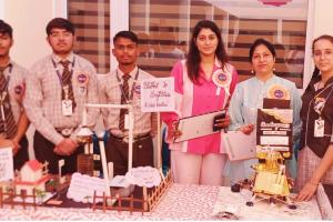 पिहोवा: बच्चों की प्रतिभा प्रदर्शित करने के लिए विज्ञान प्रदर्शनी लगाई गई