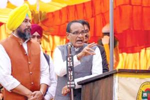 केंद्रीय कृषि मंत्री ने किया पंजाब के रणसिंह कलां गांव का दौरा