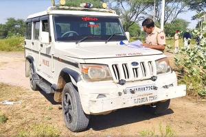 राघा छोटी के पास बारातियों की गाड़ी को चालक द्वारा पलटी मरवाने से दो बारातियों की मौत व छ: घायल, हिसार रेफर