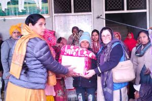 शरीरदानी माता त्रिकाशी इन्सां को नामचर्चा कर दी श्रद्धांजलि