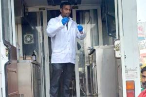 मिष्ठान की दुकानों पर फ़ूड सेफ्टी विभाग की छापेमारी, भरे सैंपल